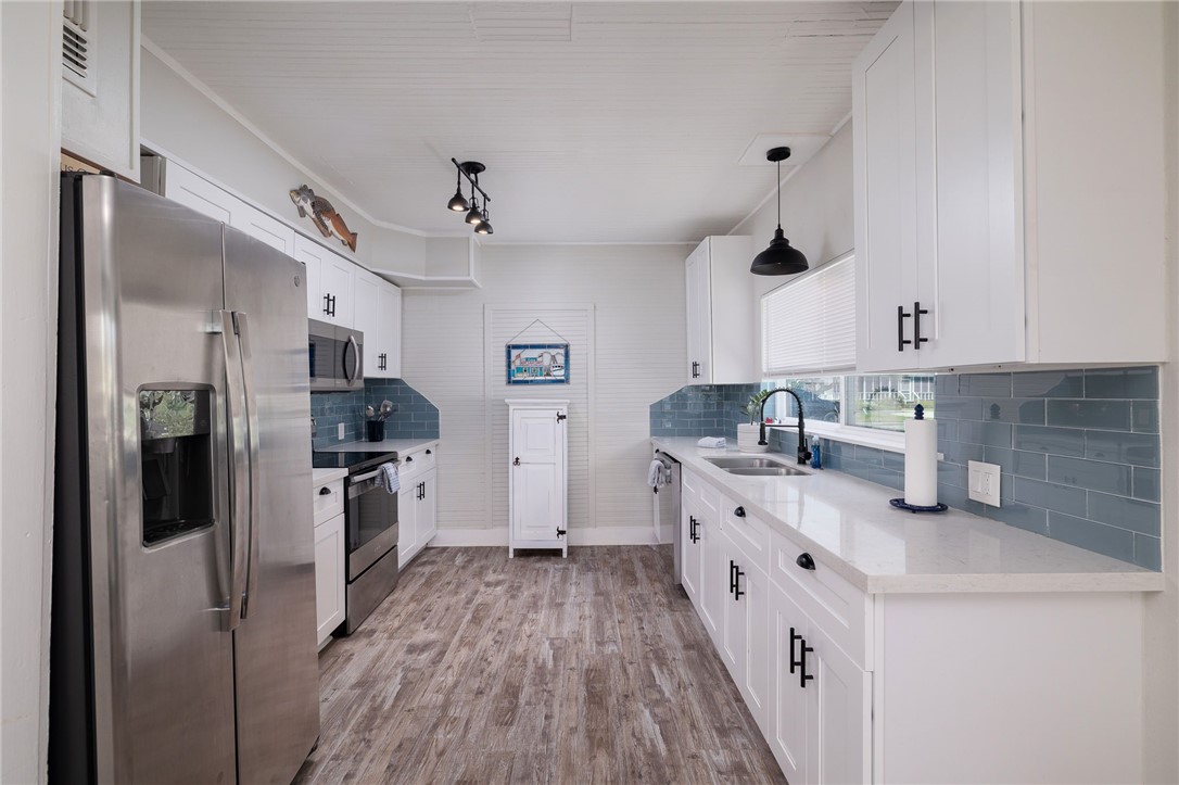 1104 N Allen St Property Photo 8