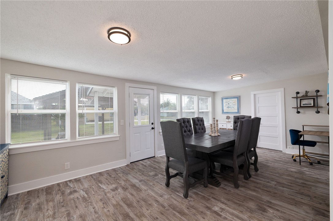 1104 N Allen St Property Photo 9