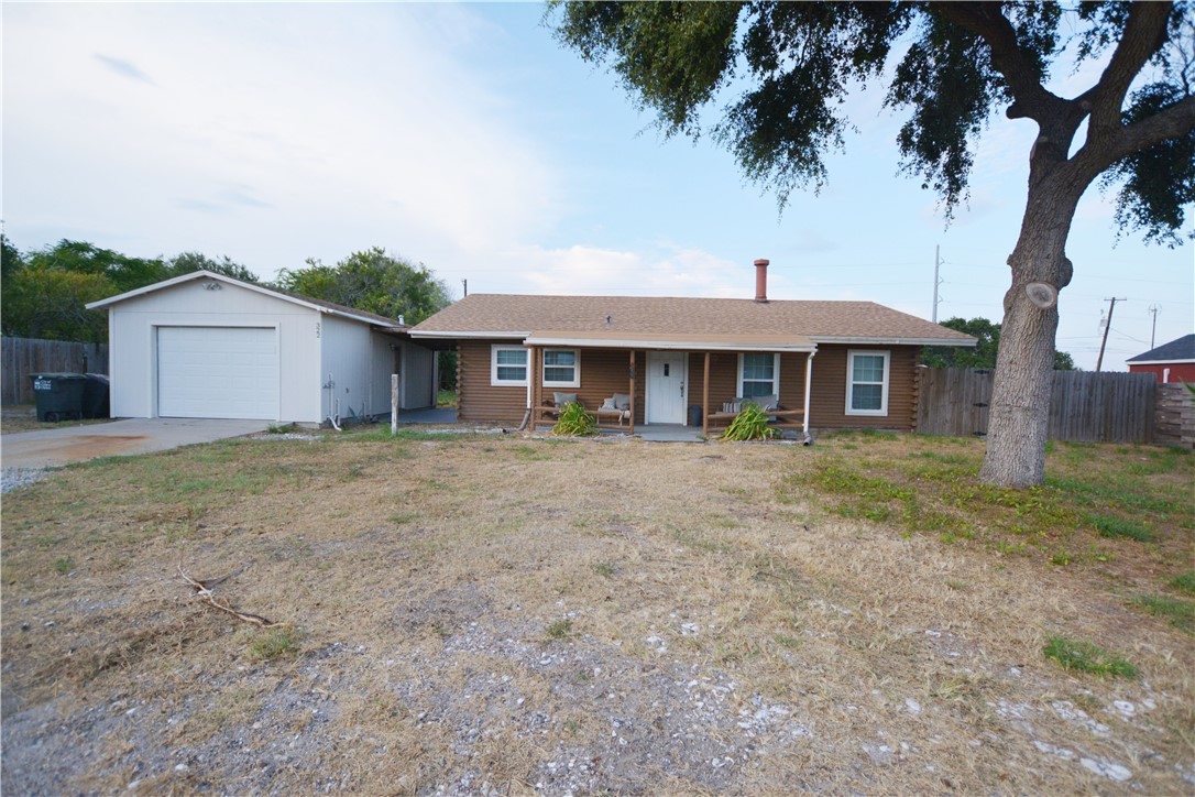 322 Lakeside Dr Property Photo 1