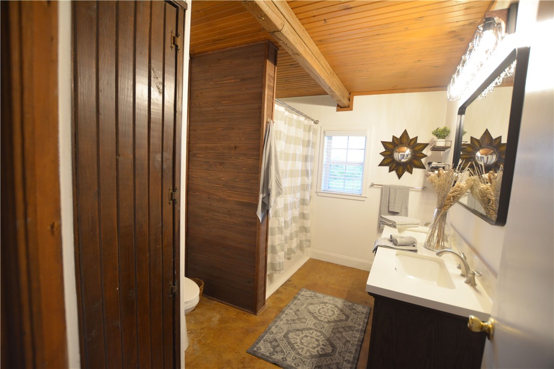 322 Lakeside Dr Property Photo 7