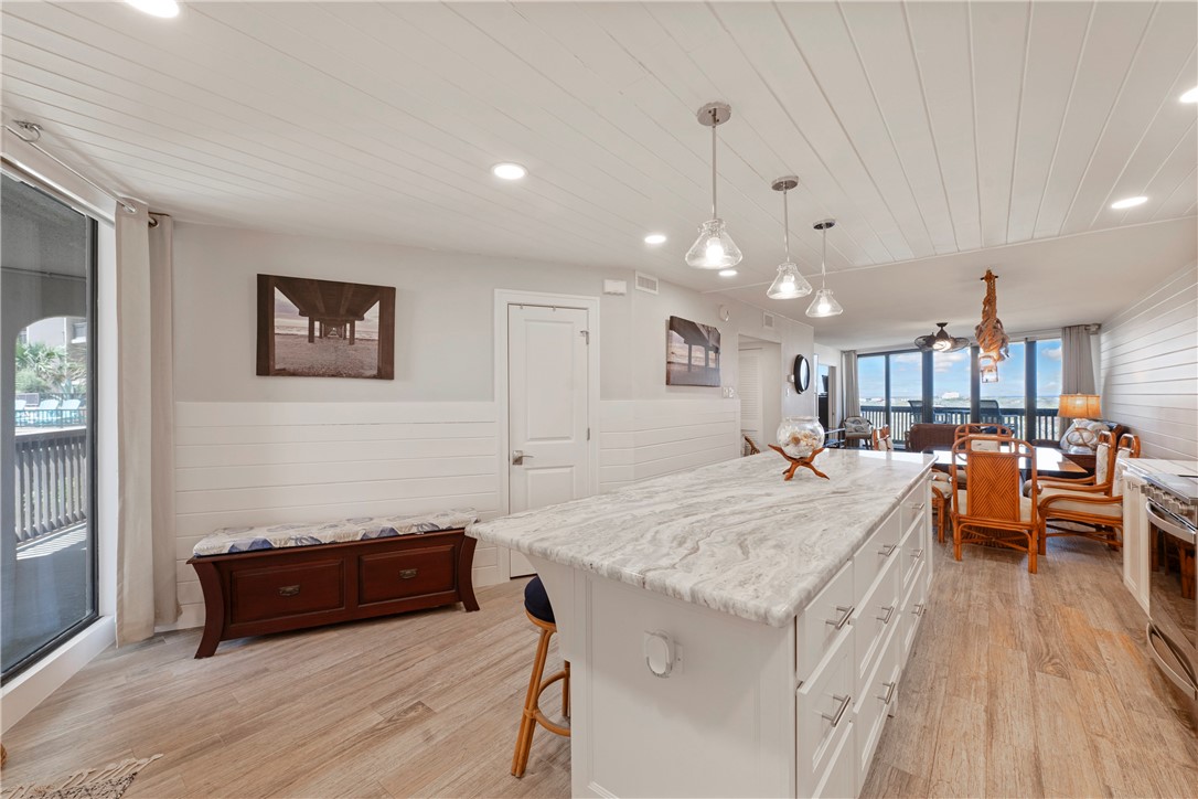 1000 Lantana Dr 209 Property Photo 5