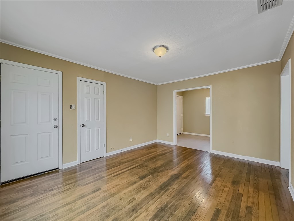 1112 6th St Property Photo 19