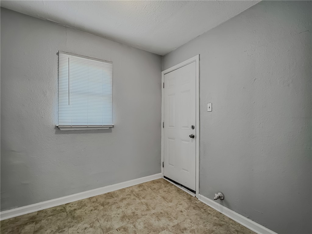 1112 6th St Property Photo 24