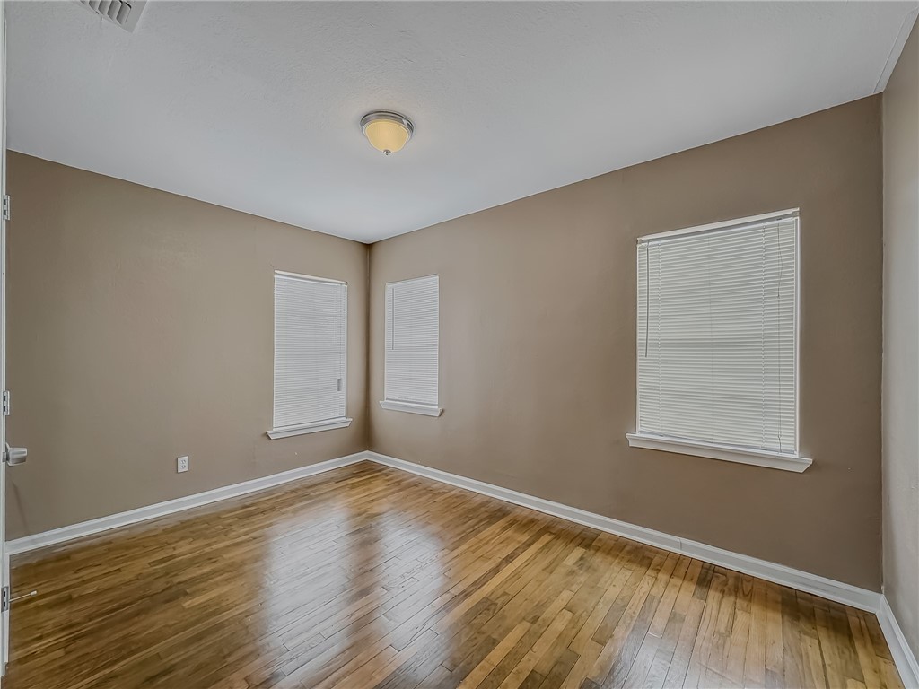 1112 6th St Property Photo 25