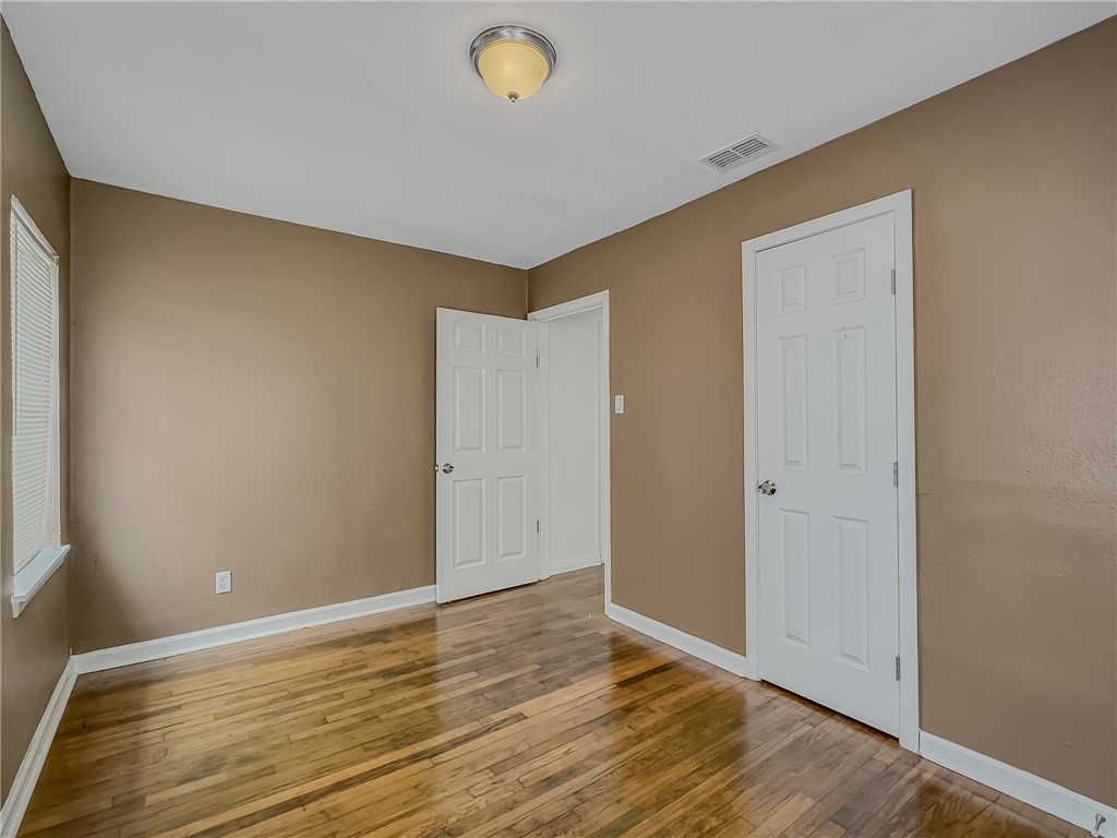 1112 6th St Property Photo 34