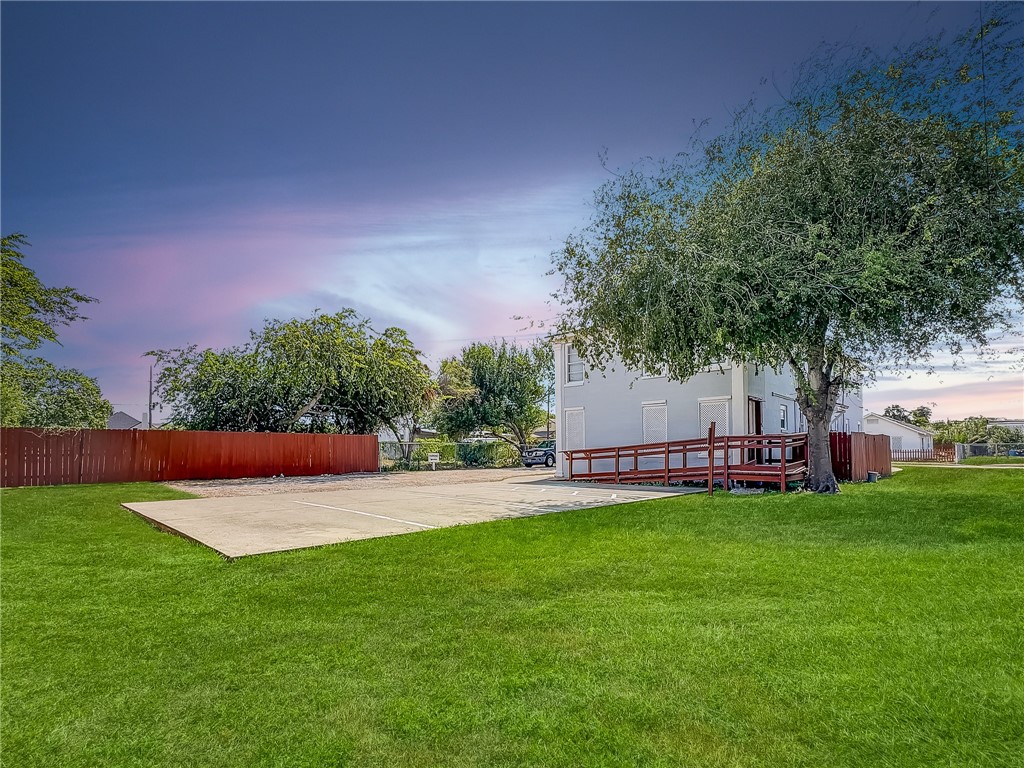 1112 6th St Property Photo 40