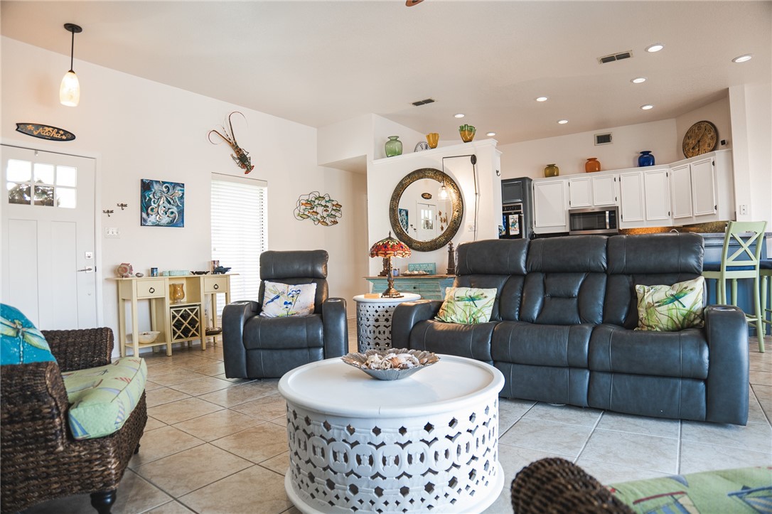 13849 Doubloon St Property Photo 5