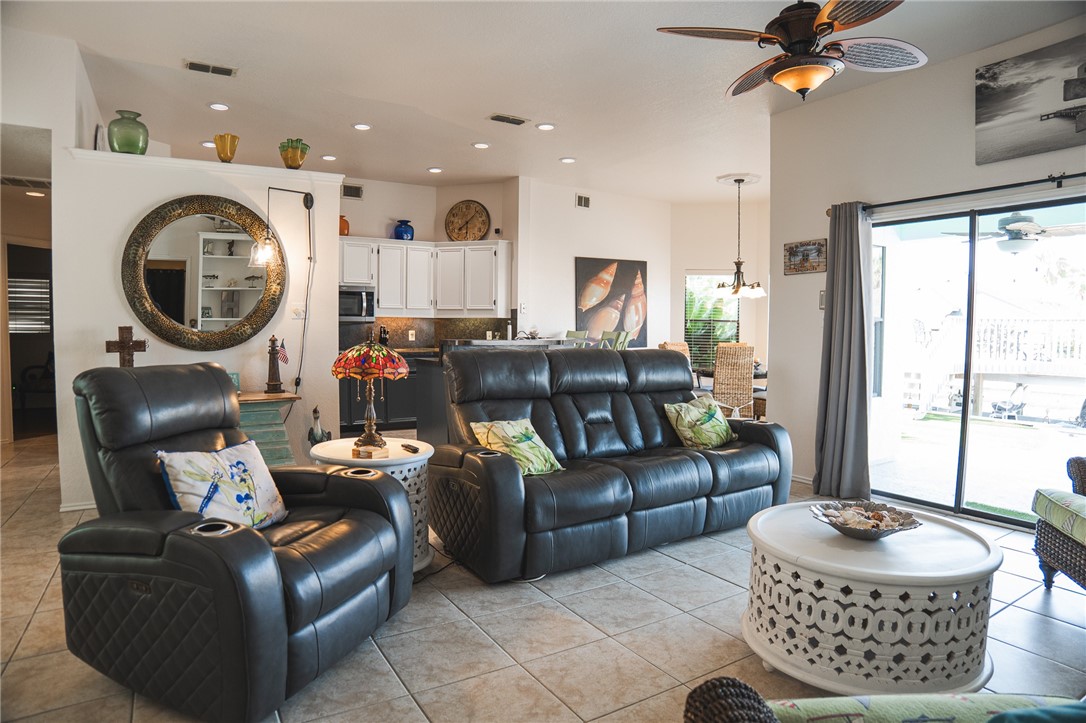 13849 Doubloon St Property Photo 6