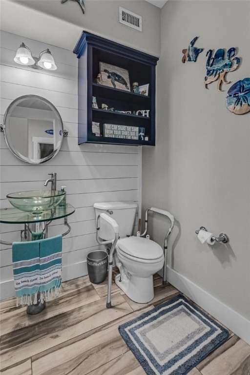 13637 Catamaran Dr Property Photo 6