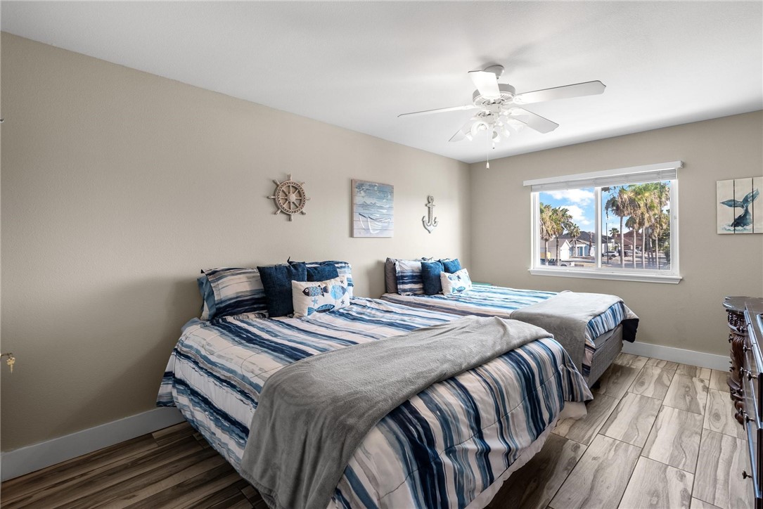 13637 Catamaran Dr Property Photo 23