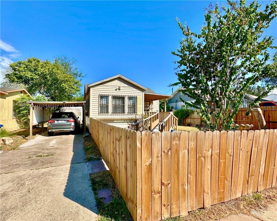 4946 Brandesky Dr Property Photo 2