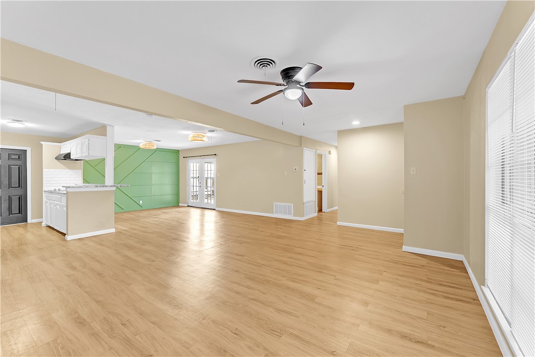 113 Rice Dr Property Photo 3