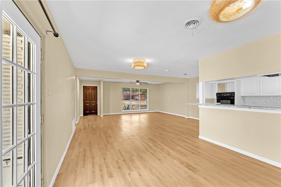 113 Rice Dr Property Photo 6