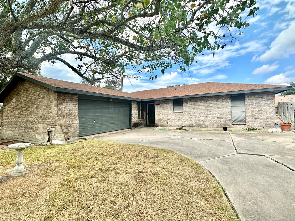 1902 Falcon Dr Property Photo 1