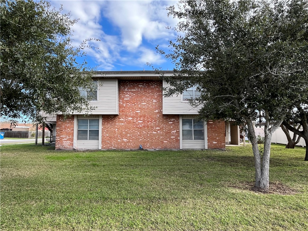 1408 Moore Ave B Property Photo 1