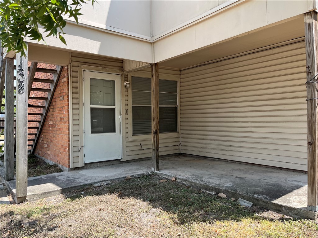 1408 Moore Ave B Property Photo 3