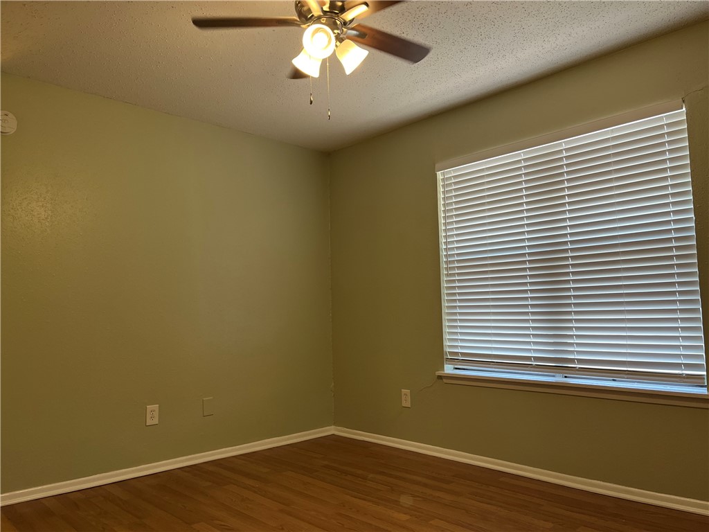 1408 Moore Ave B Property Photo 13