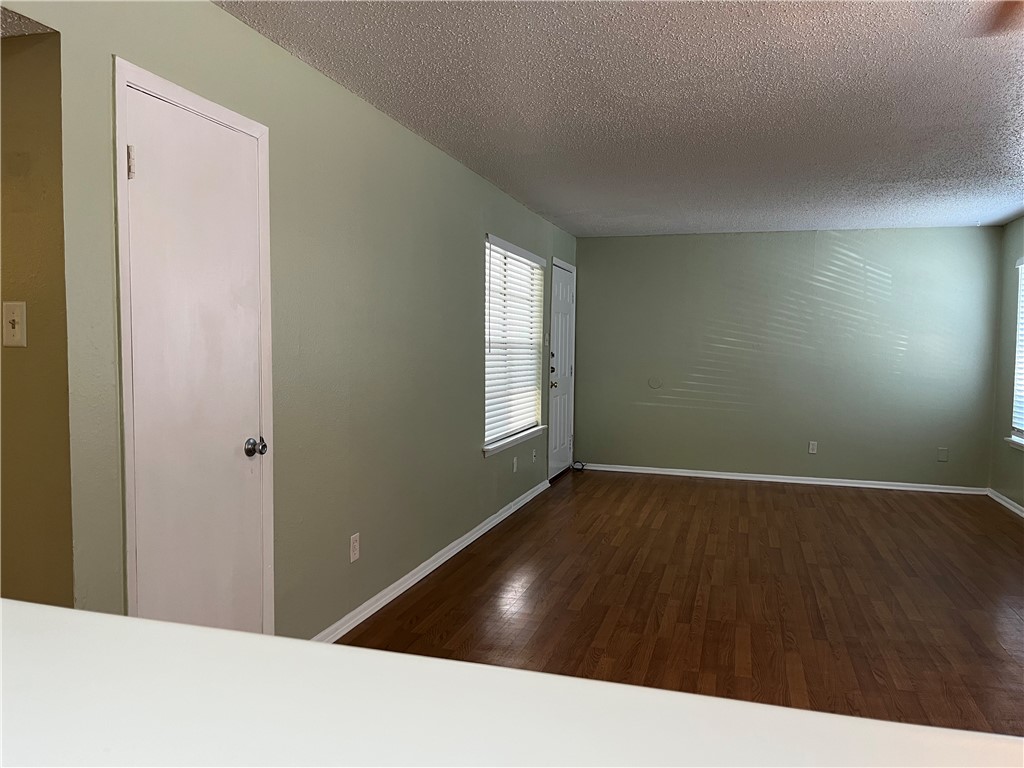 1408 Moore Ave B Property Photo 24