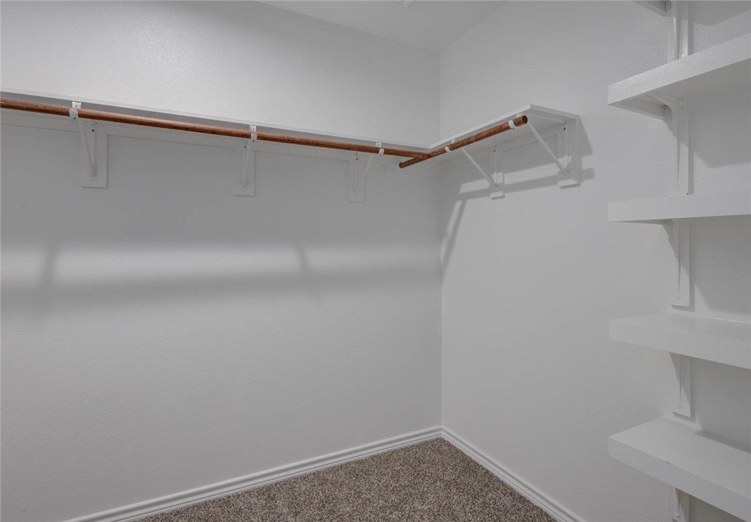 2682 Excelsior Blvd Property Photo 16