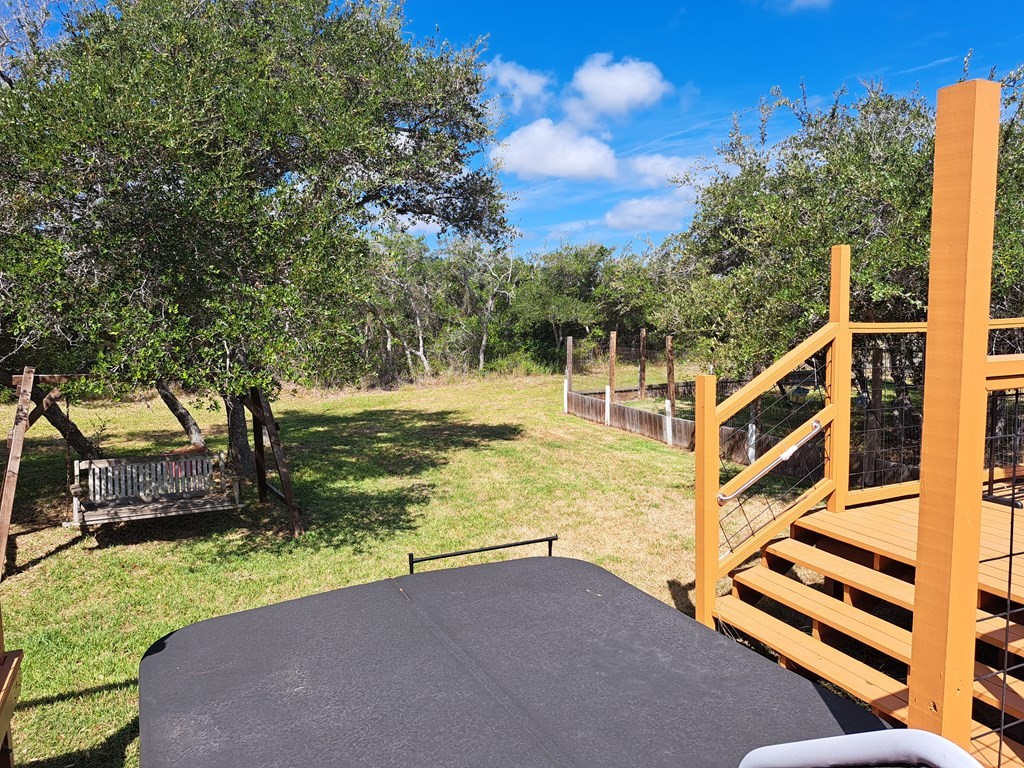 1051 Jacoby St Property Photo 22