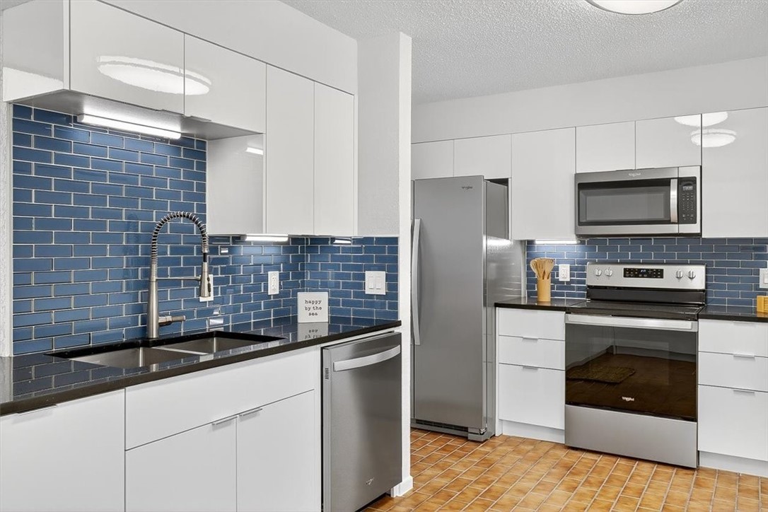 1400 E Ocean Dr 2 Property Photo 13