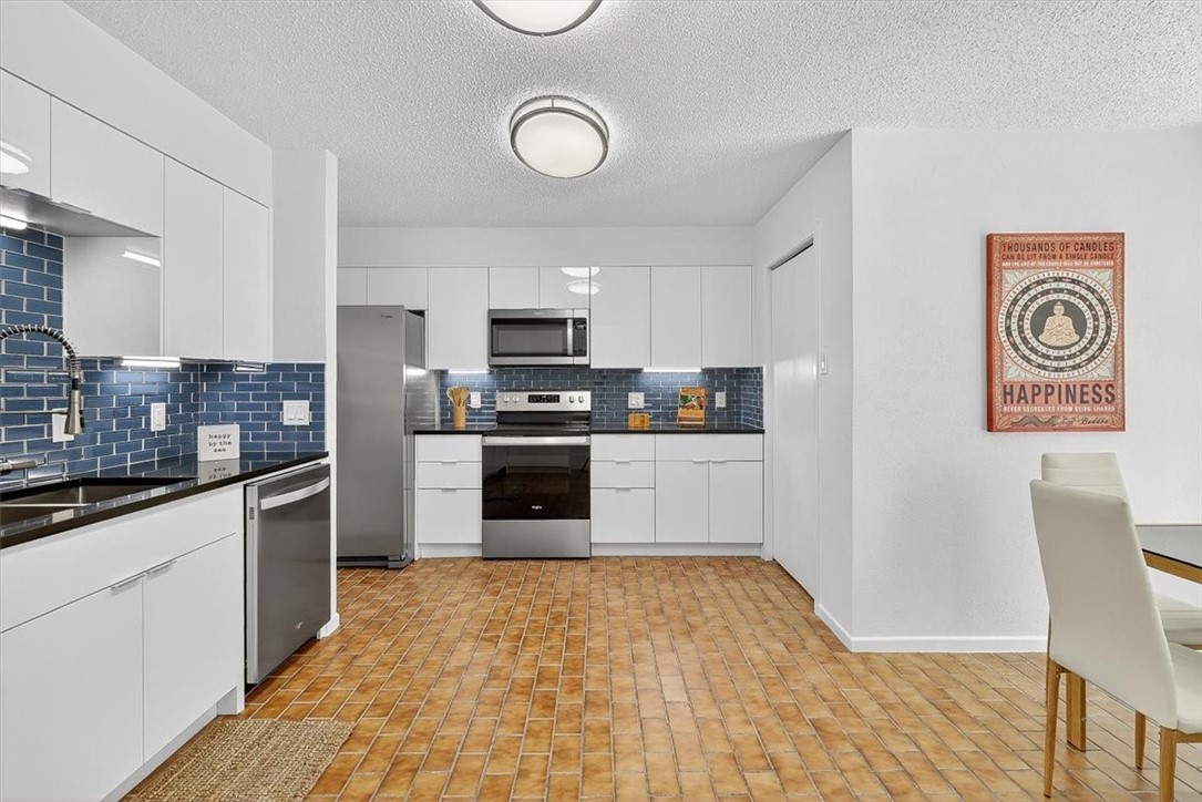 1400 E Ocean Dr 2 Property Photo 14