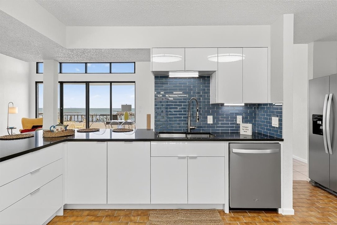 1400 E Ocean Dr 2 Property Photo 15