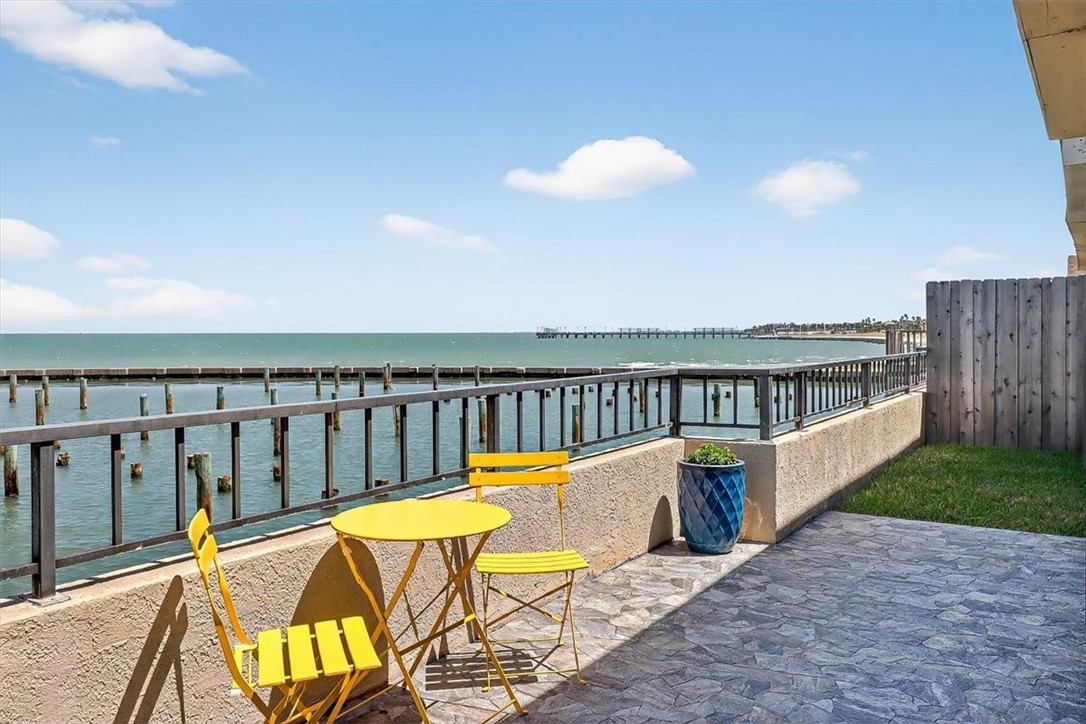 1400 E Ocean Dr 2 Property Photo 21