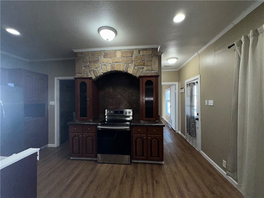 463999 Property Photo 6