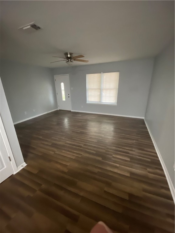 650 Aristocrat Dr Property Photo 5