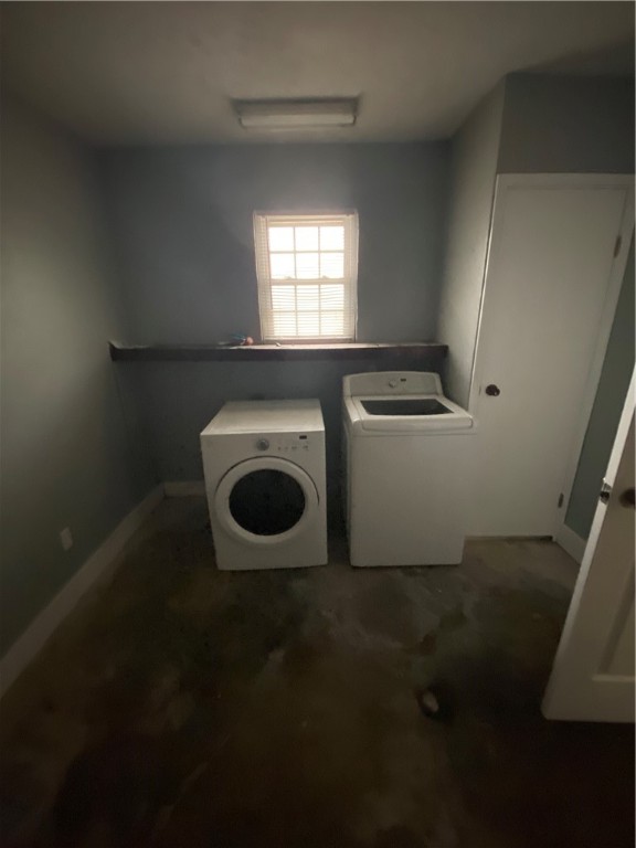 650 Aristocrat Dr Property Photo 10