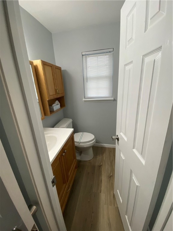 650 Aristocrat Dr Property Photo 12