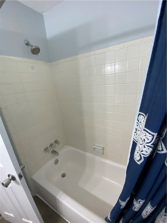 650 Aristocrat Dr Property Photo 17