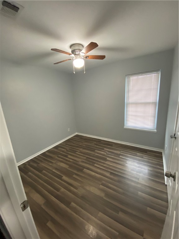 650 Aristocrat Dr Property Photo 19