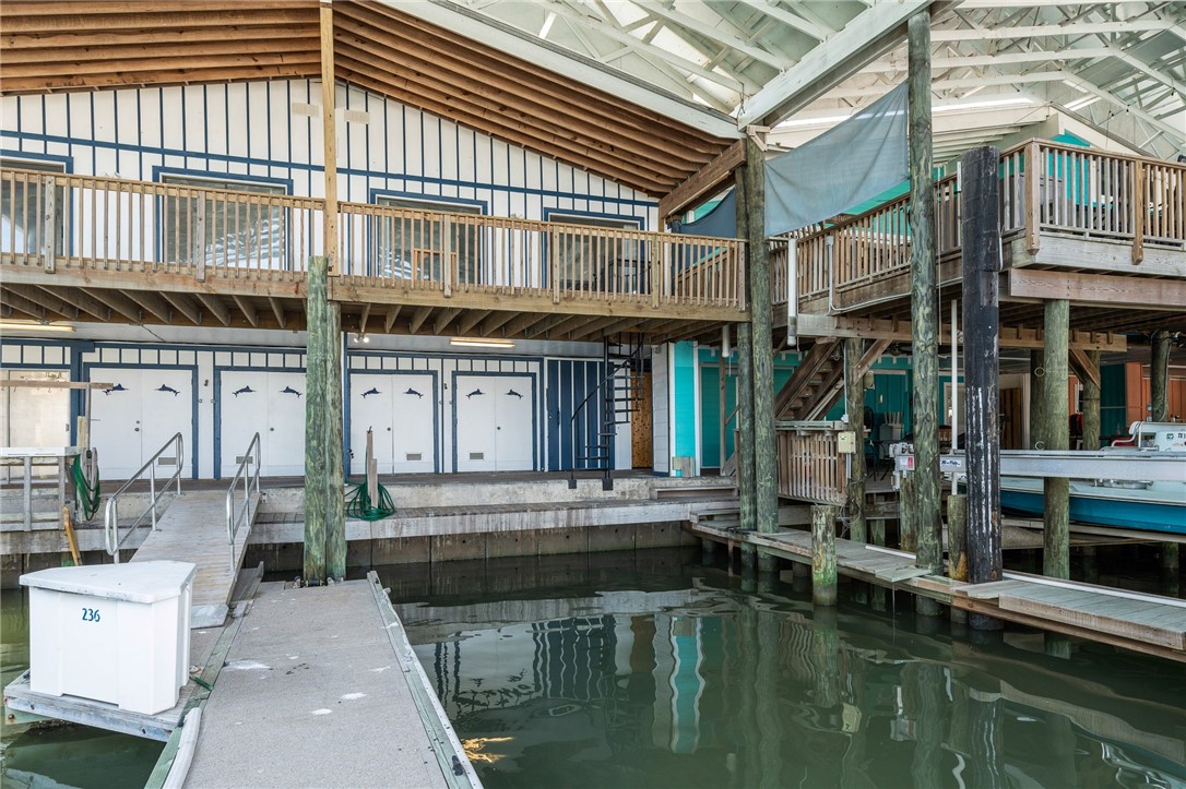 318 W Cotter Ave 2 Property Photo 12