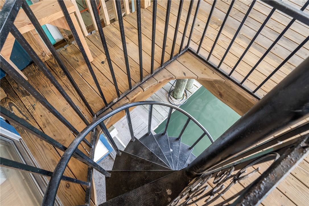 318 W Cotter Ave 2 Property Photo 28