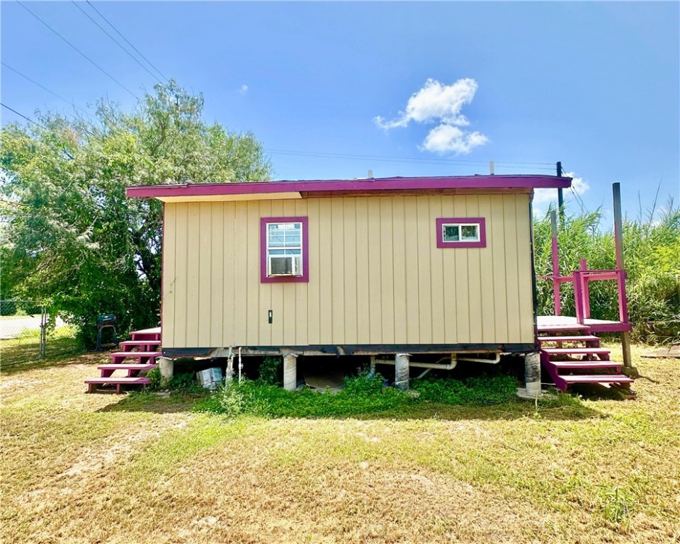 600 S Rachal St Property Photo 5