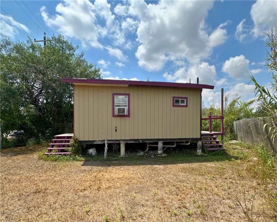 600 S Rachal St Property Photo 17