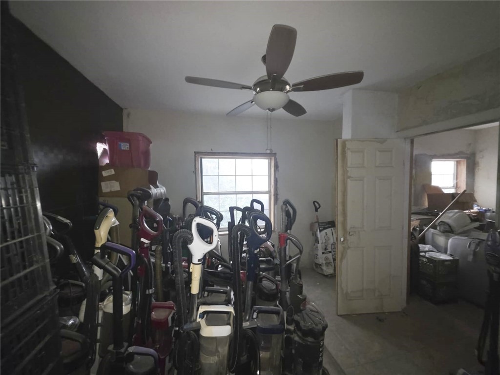 908 S 15th St Property Photo 7