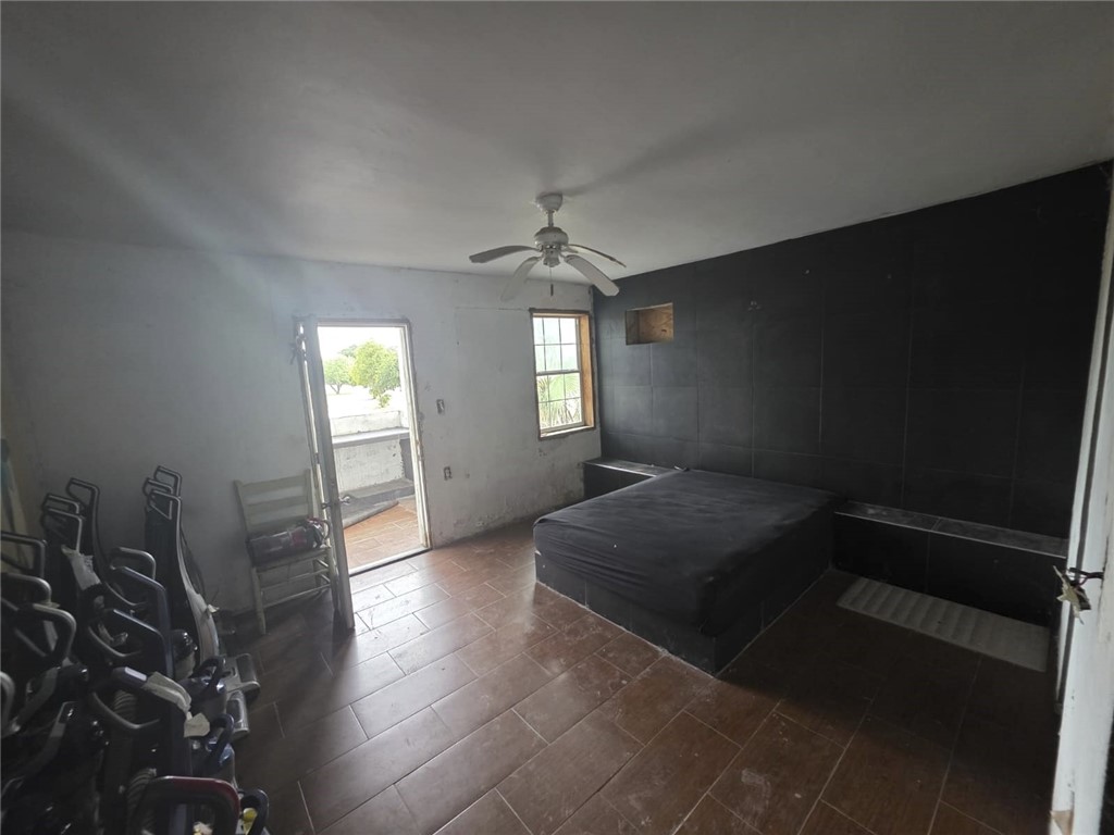 908 S 15th St Property Photo 18