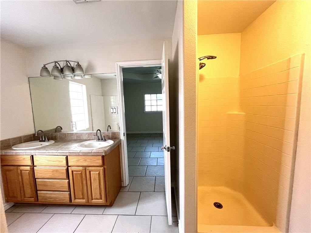 2341 Luzius Dr Property Photo 12