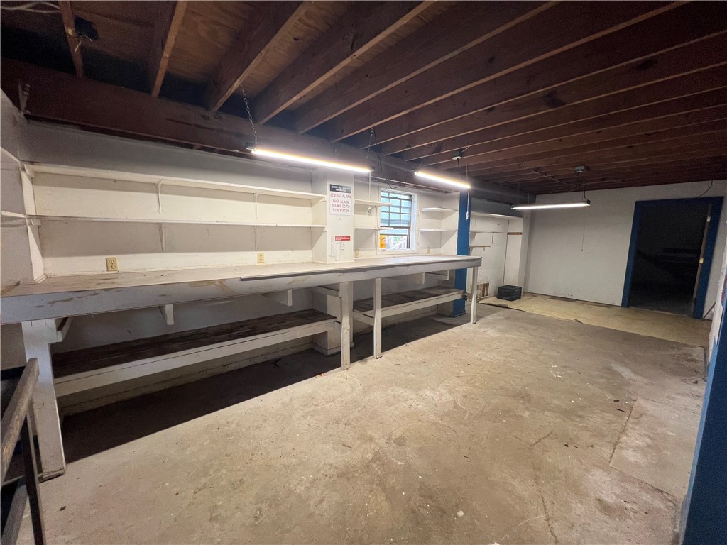 238 W Brundrett Ave Property Photo 13