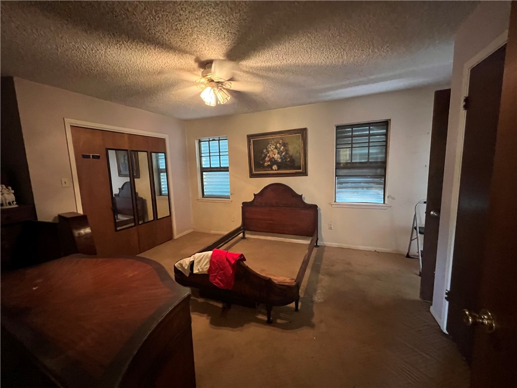 238 W Brundrett Ave Property Photo 23