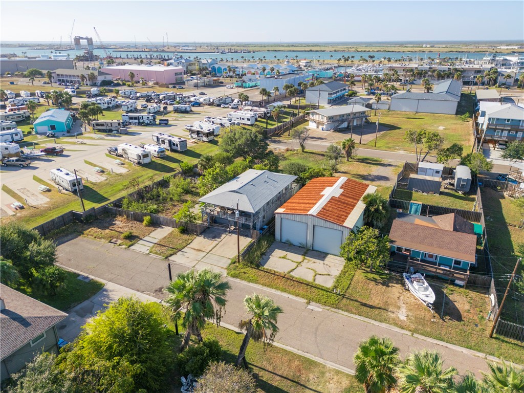 238 W Brundrett Ave Property Photo 36