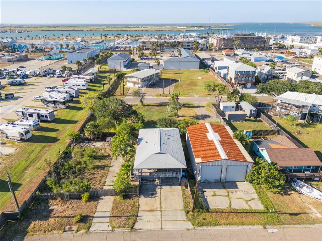 238 W Brundrett Ave Property Photo 40