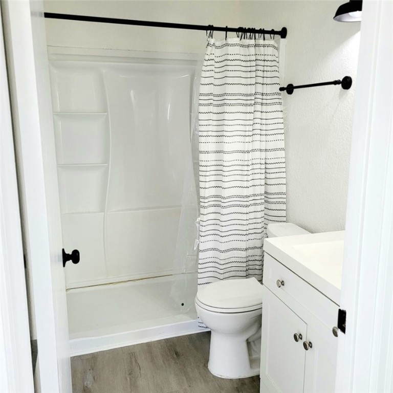 901 E 5th Property Photo 15