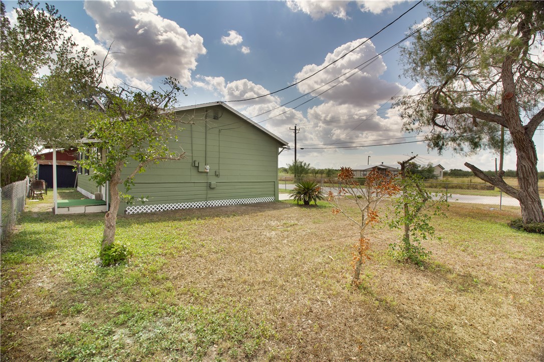 901 E 5th Property Photo 17