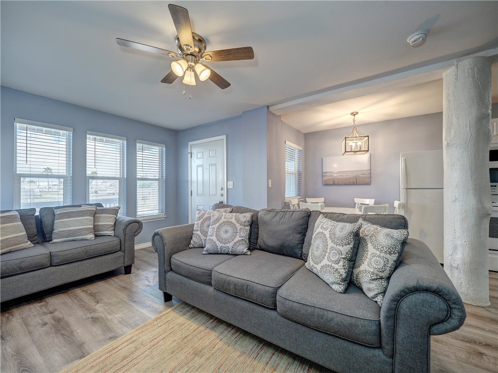 419 6th St Property Photo 19