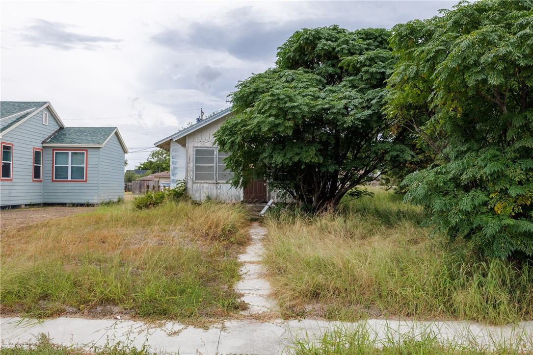 2595 Arkansas St Property Photo 27