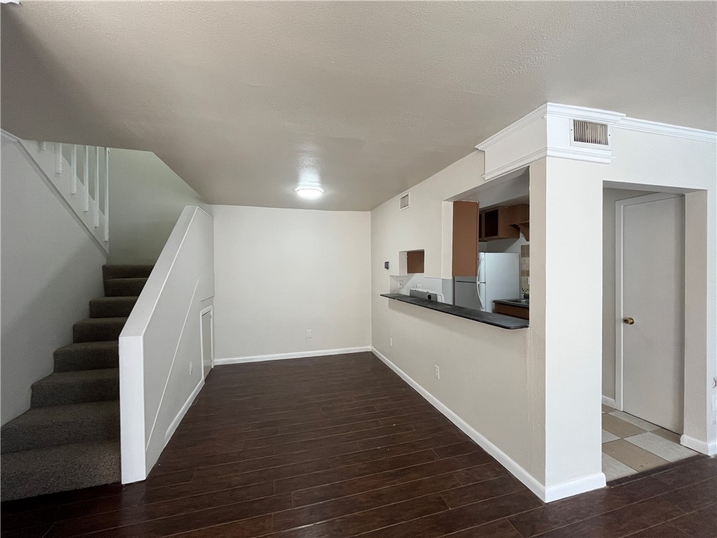 6106 Hidden Cove Property Photo 3